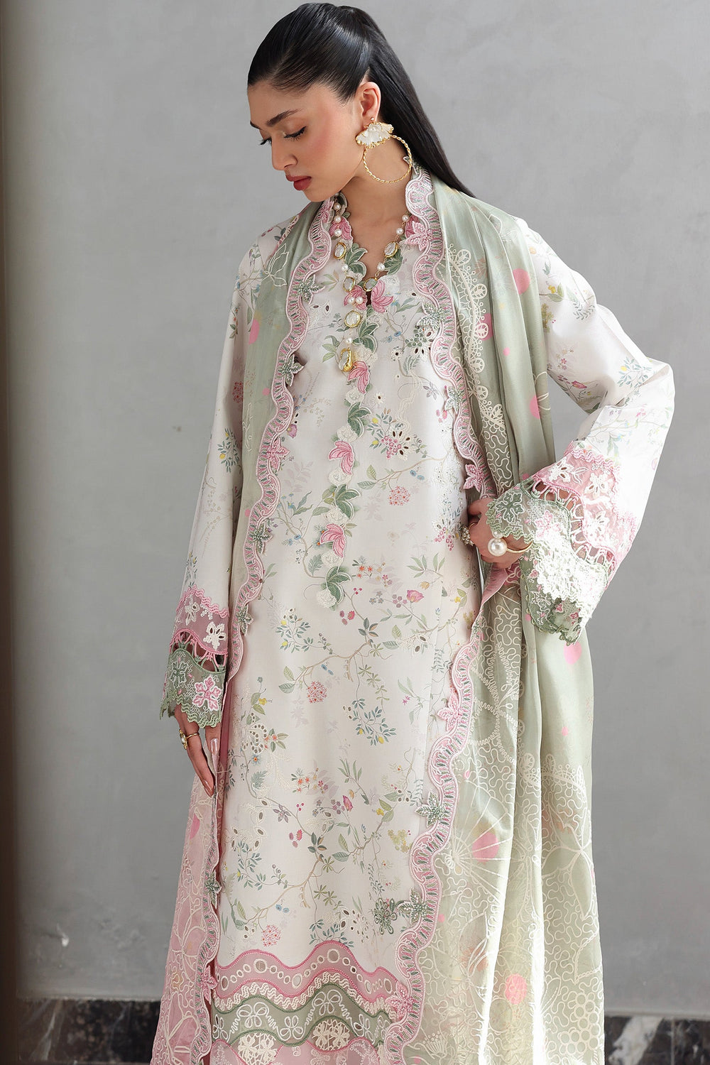 Qalamkar QQL-09 Siaa - Dupatta Detail