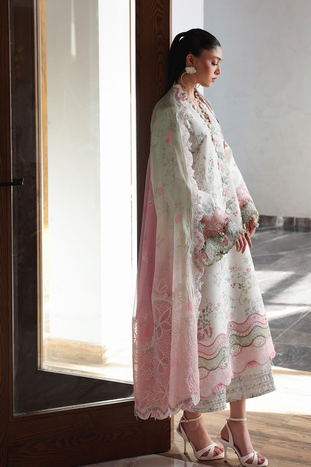 Qalamkar QQL-09 Siaa - Back View