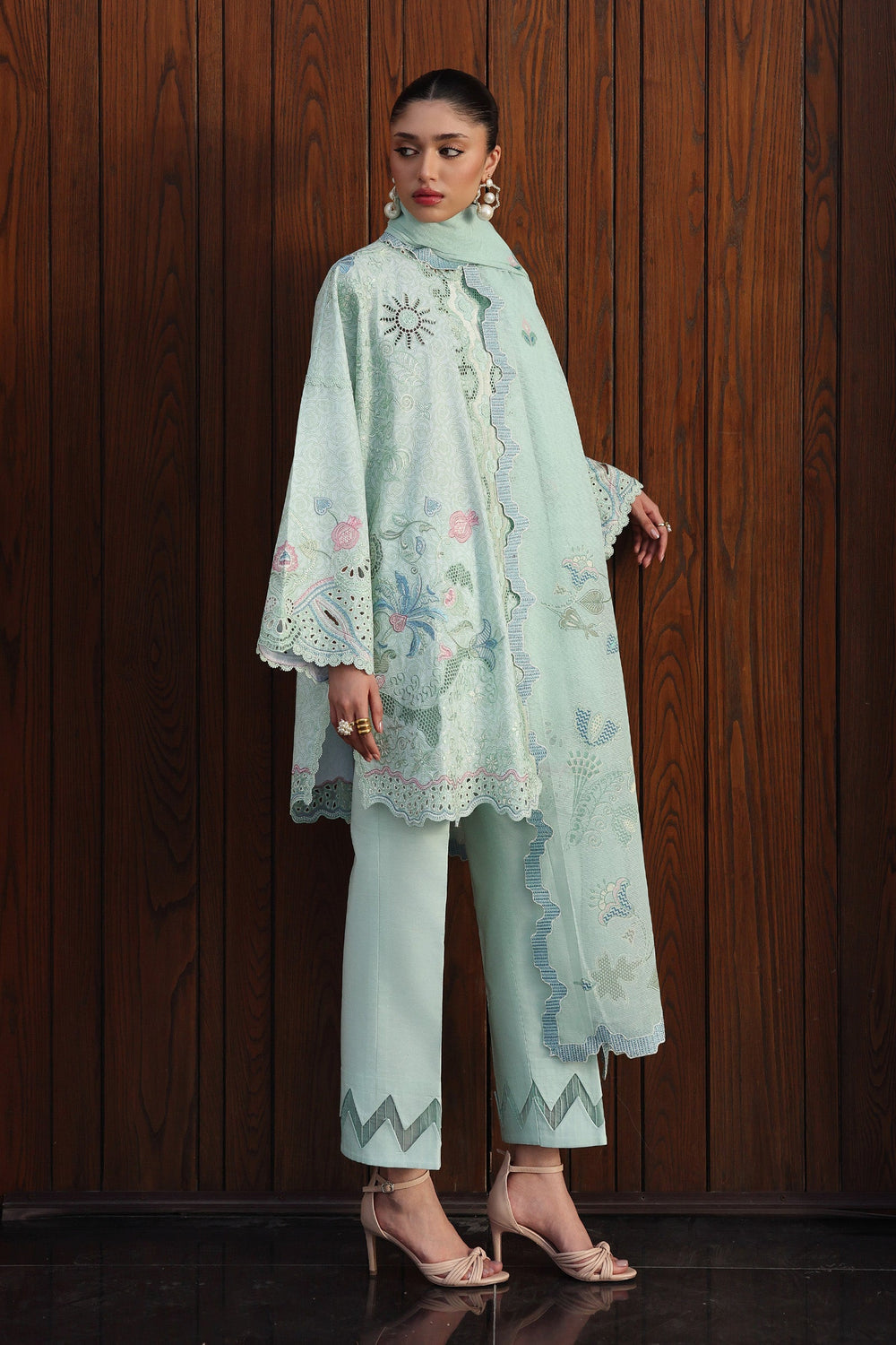 Qalamkar QQL-07 Leya - Back View