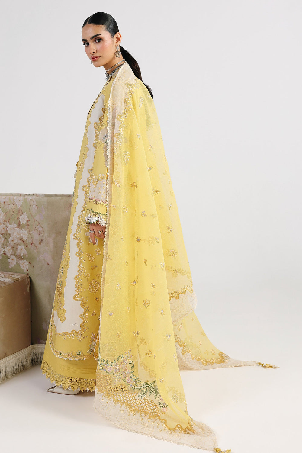 Qalamkar QFL-05 ZARIA Festive Lawn Back