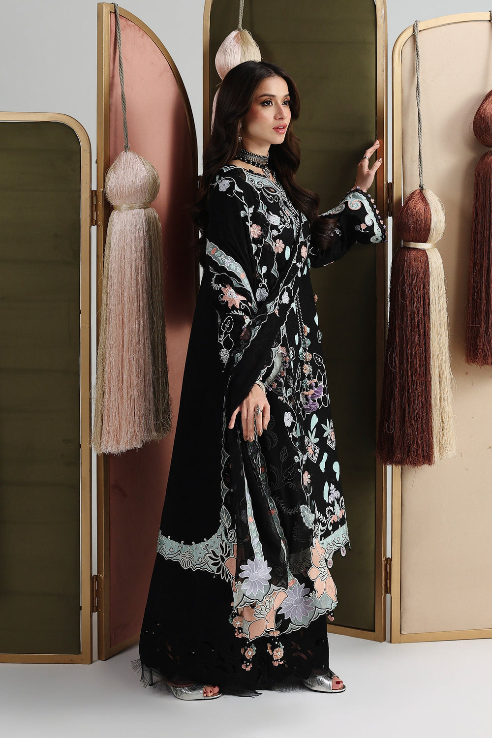 Qalamkar QFL-12 REHA Festive Lawn Close-up