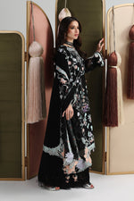 Qalamkar QFL-12 REHA Festive Lawn Close-up
