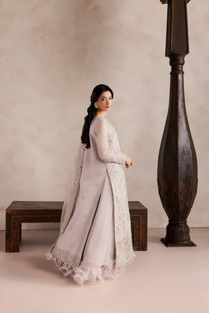 Aylin Sorelle Elara back