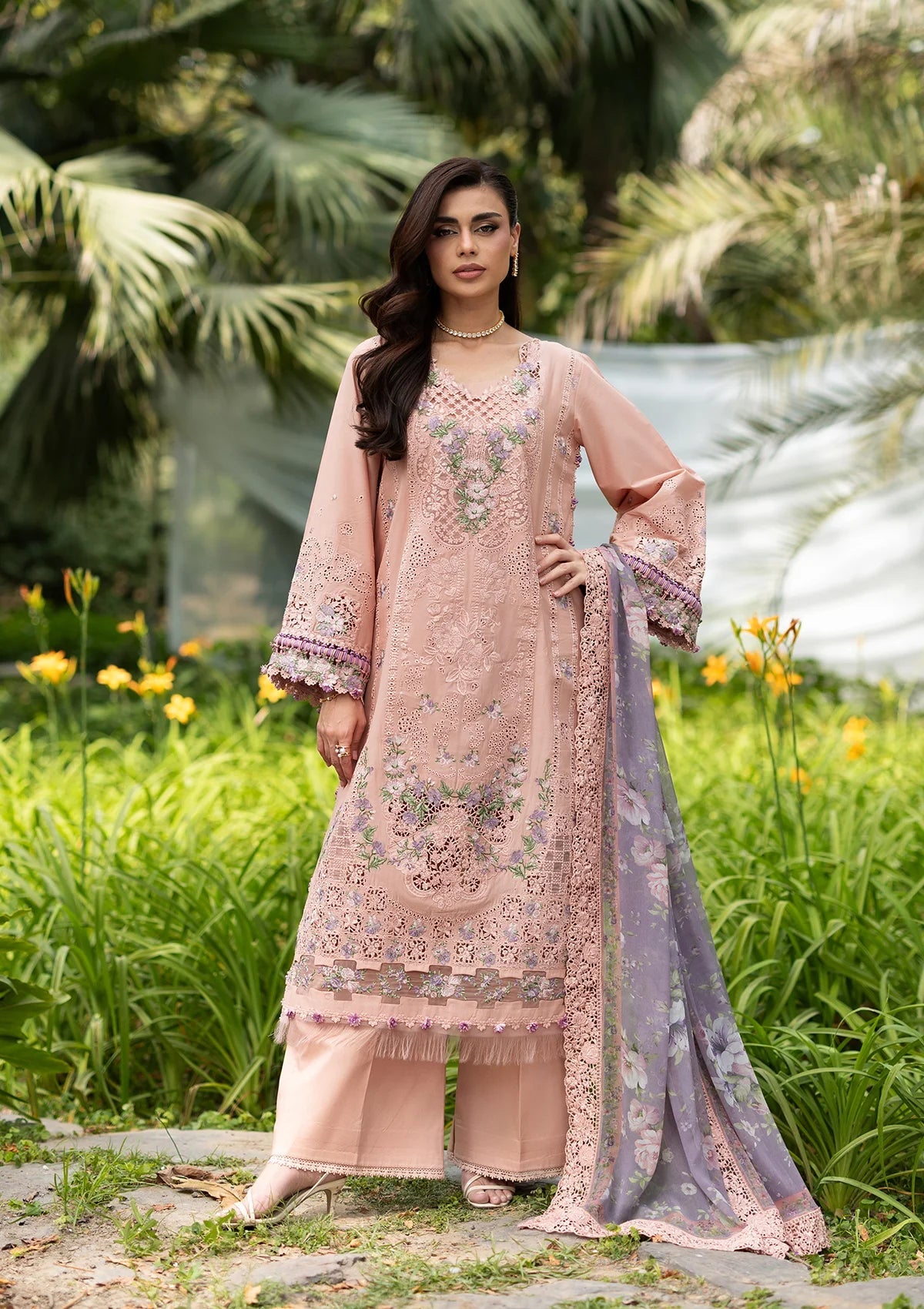 Elaf ELQ-6A Blushing Rose Detail
