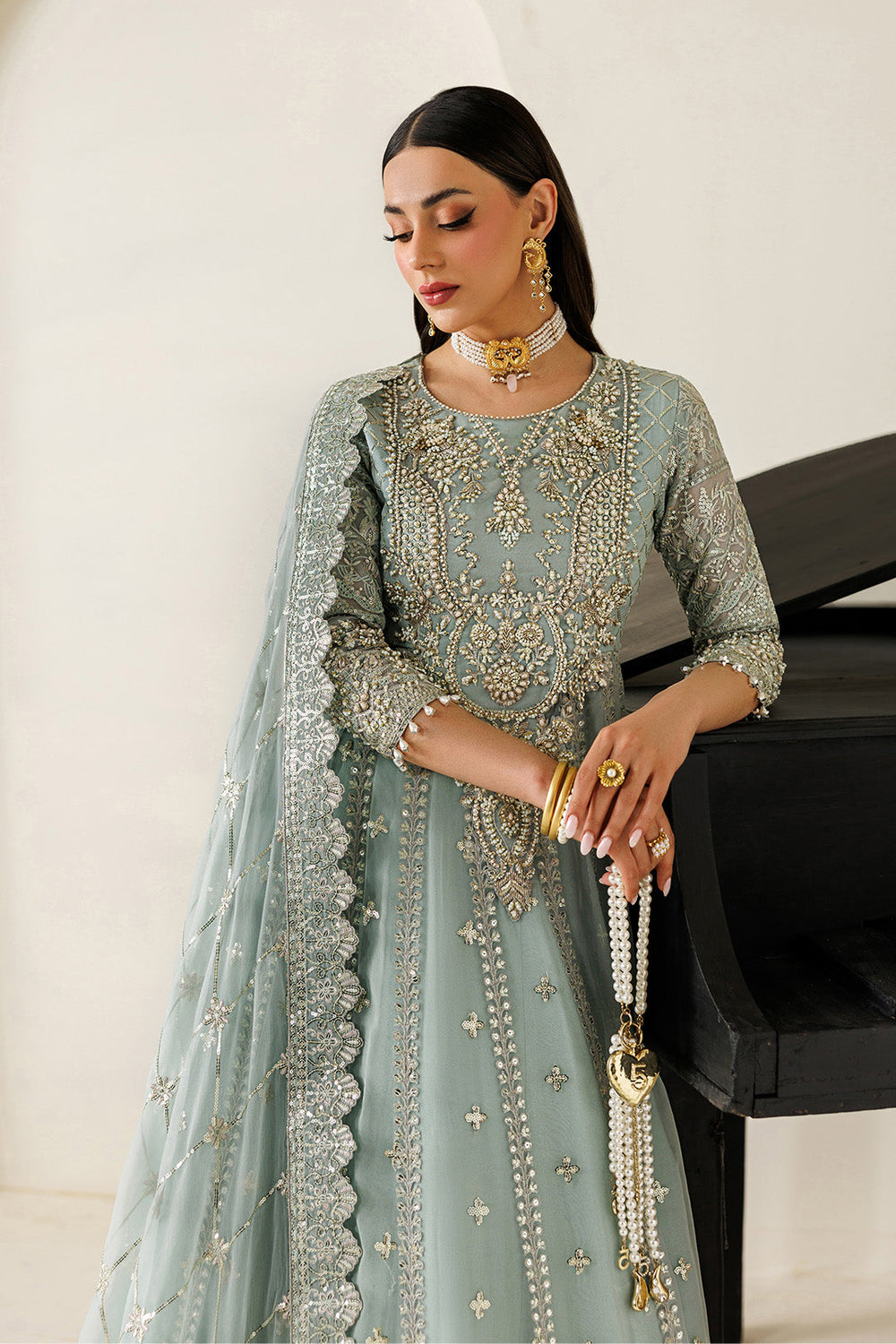 Alizeh Aymal | AZ-AA-02-SINOOR | Formal Luxury Suit