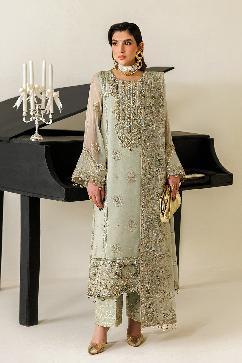 Alizeh Aymal | AZ-AA-04-JAVI | Formal Luxury Suit