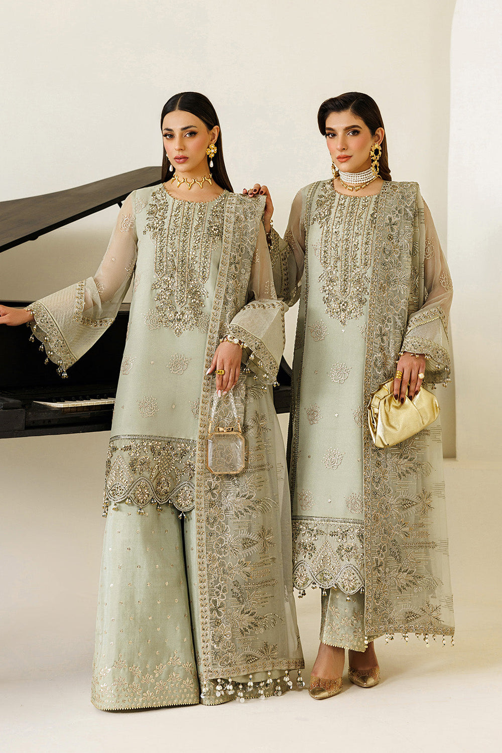 Alizeh Aymal | AZ-AA-04-JAVI | Formal Luxury Suit