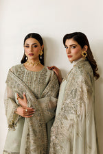 Alizeh Aymal | AZ-AA-04-JAVI | Formal Luxury Suit