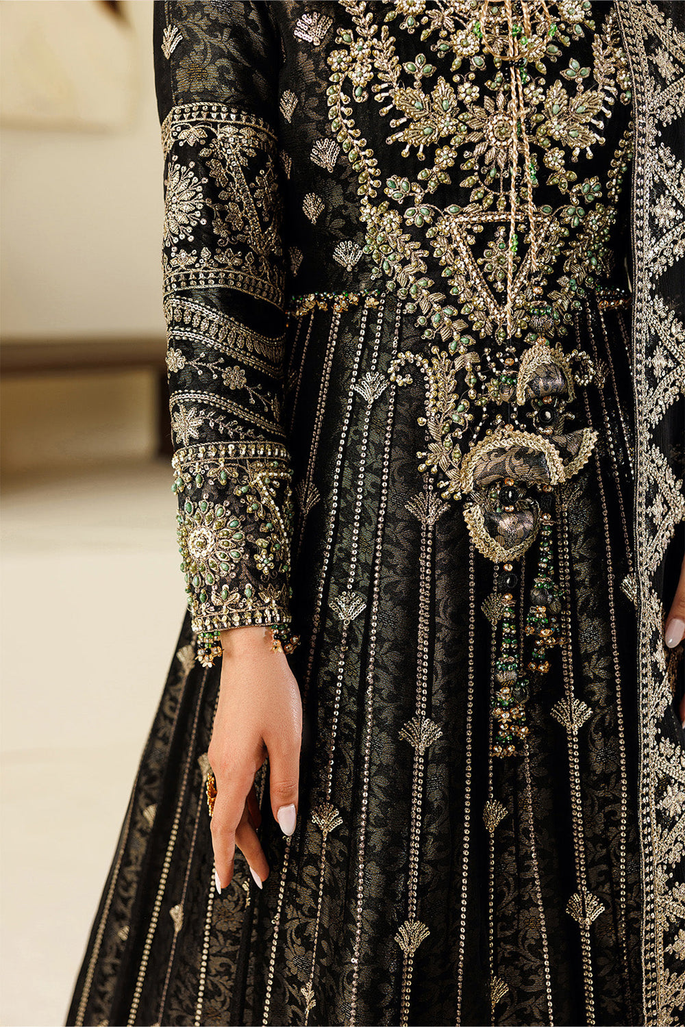 Alizeh Aymal | AZ-AA-05-BLANC | Formal Luxury Suit