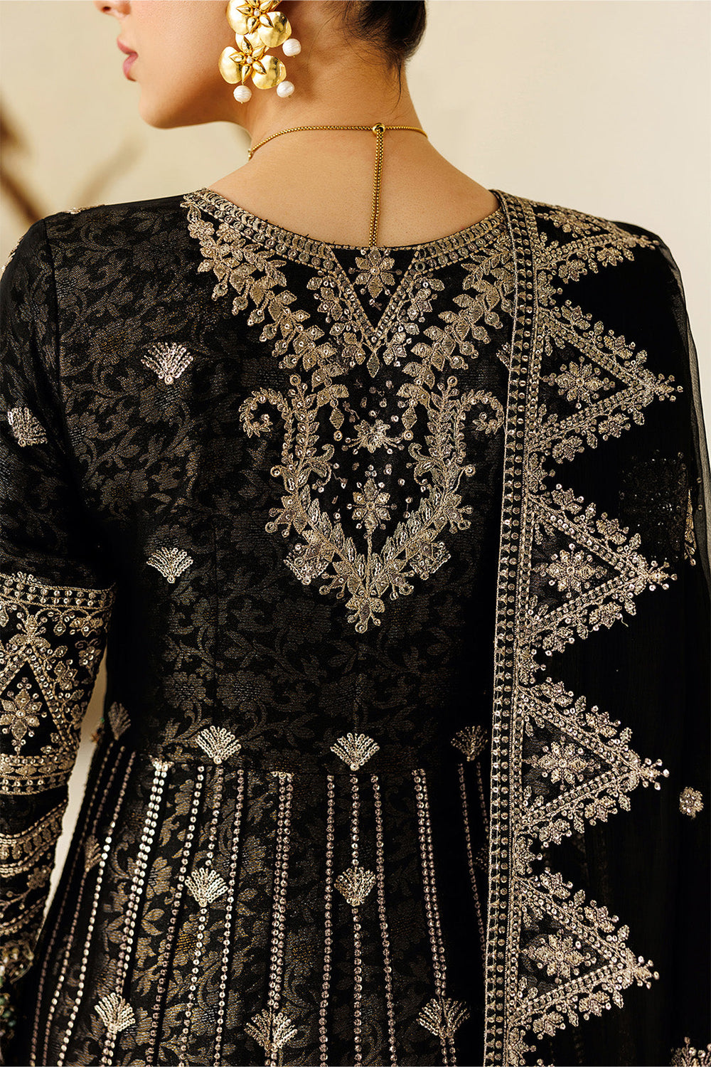 Alizeh Aymal | AZ-AA-05-BLANC | Formal Luxury Suit
