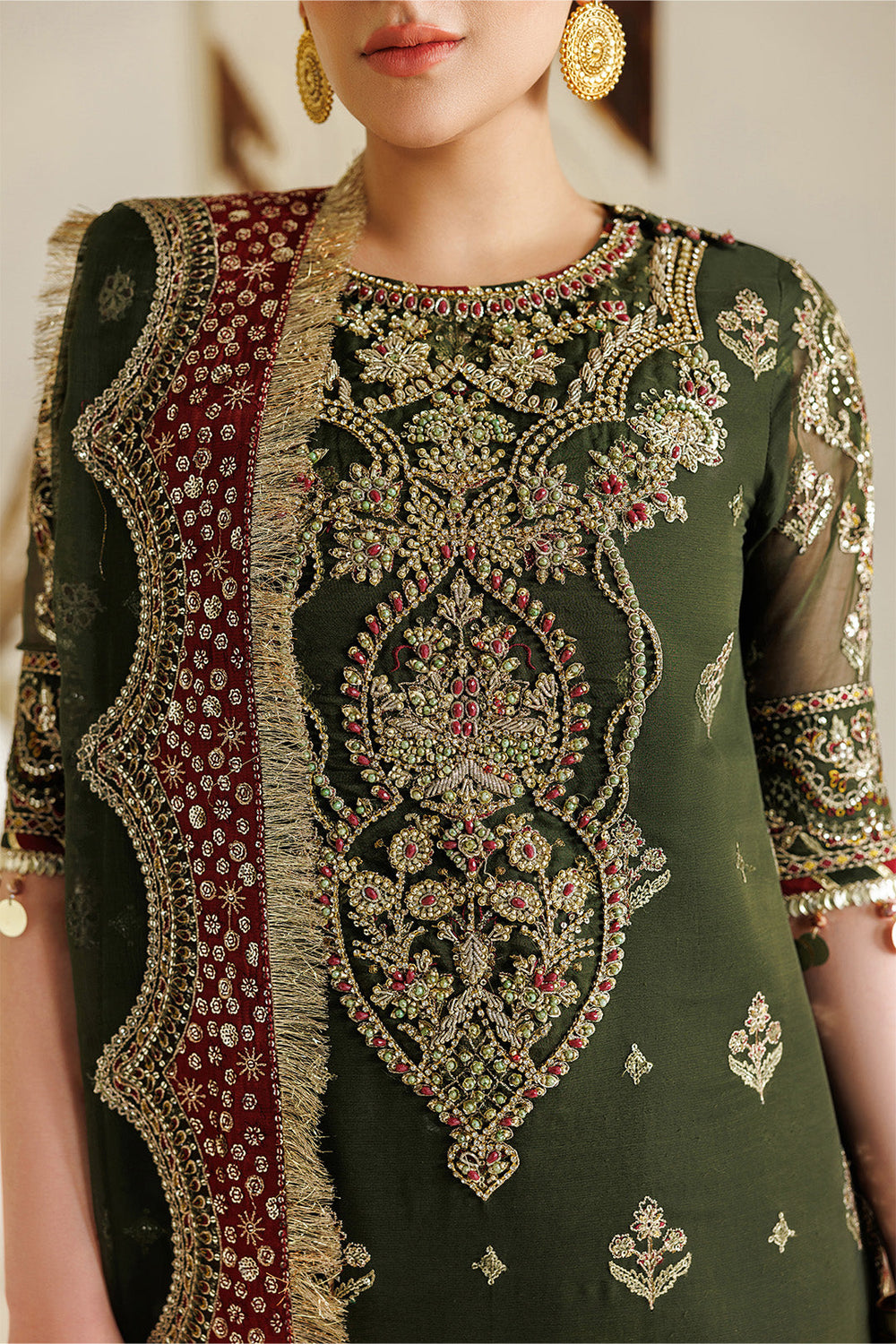 Alizeh Aymal | AZ-AA-07-HYAN | Formal Luxury Suit