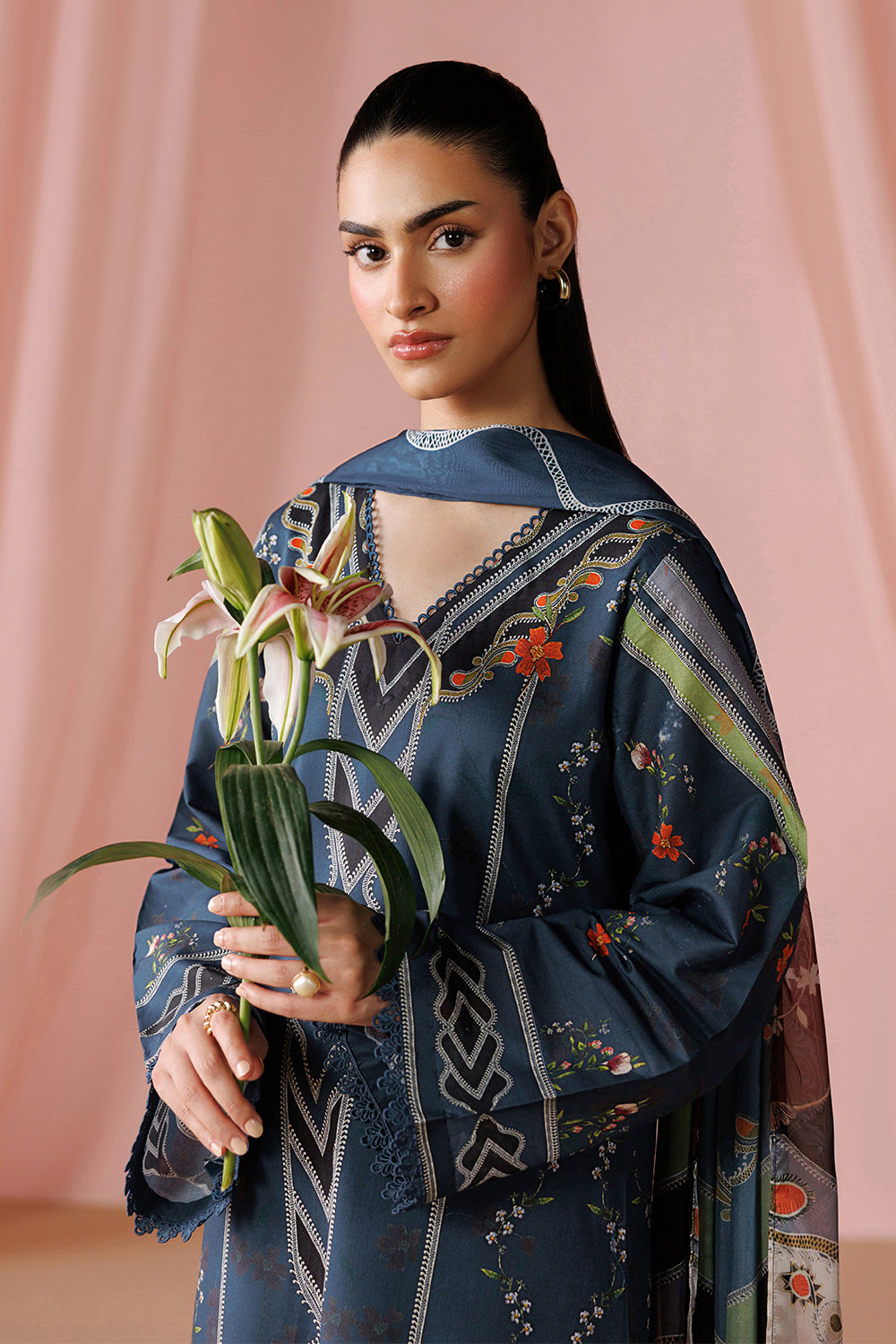 ESRA AZ-ES-DP-10 Classic Blue Printed Lawn Suit - Detail