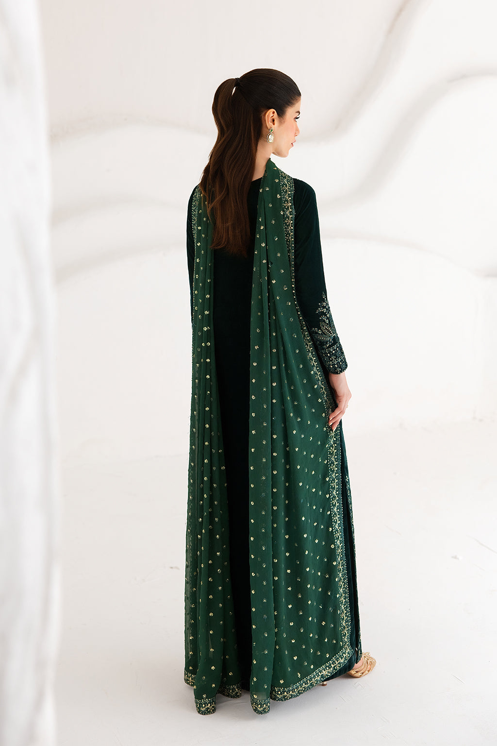 Emaan Adeel Velvet Affair Amorette velvet formal 3 piece stitched suit AZ-EA-AMORETTE