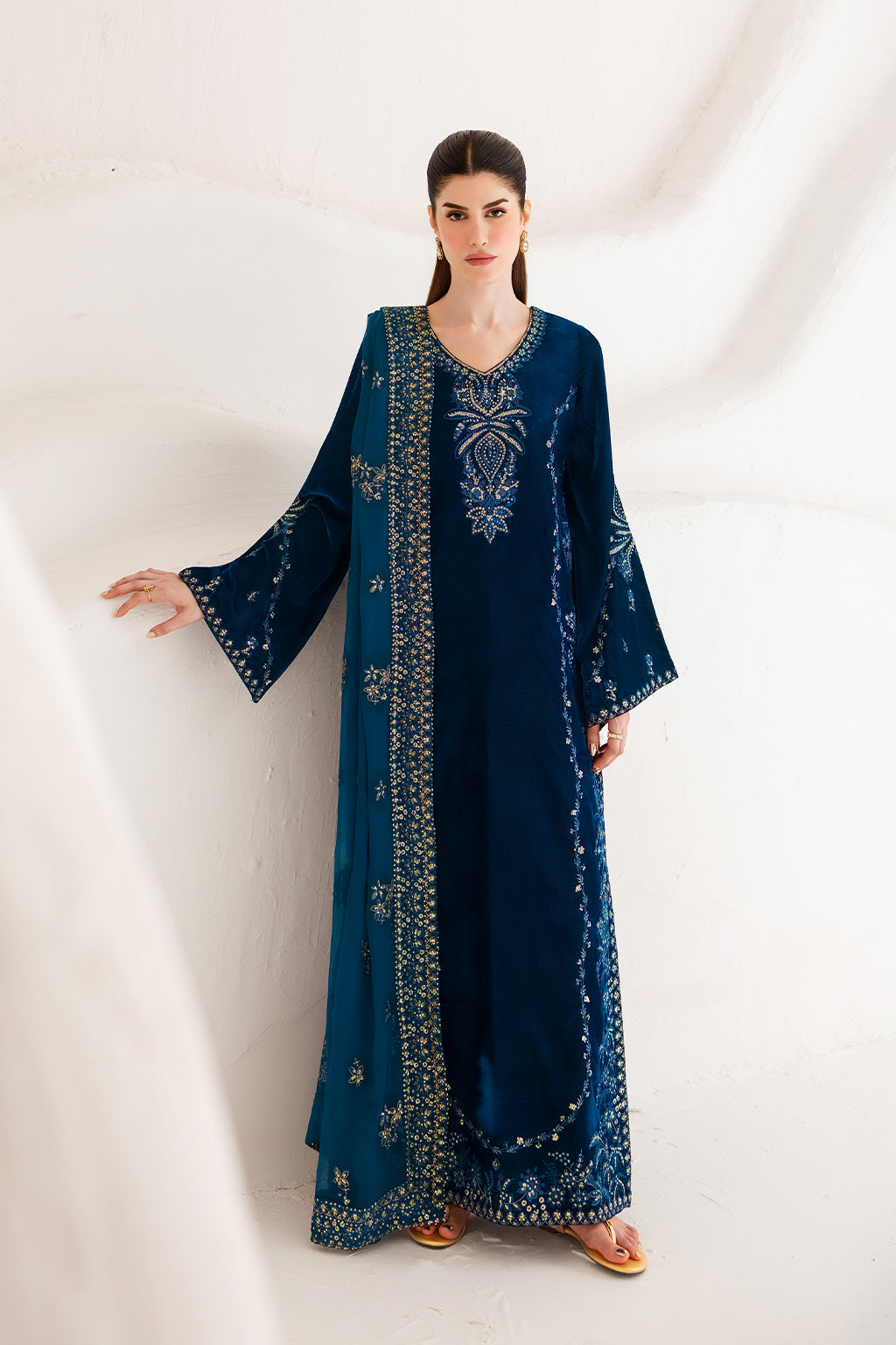 Emaan Adeel Velvet Affair Evanthe velvet formal 3 piece stitched suit AZ-EA-EVANTHE