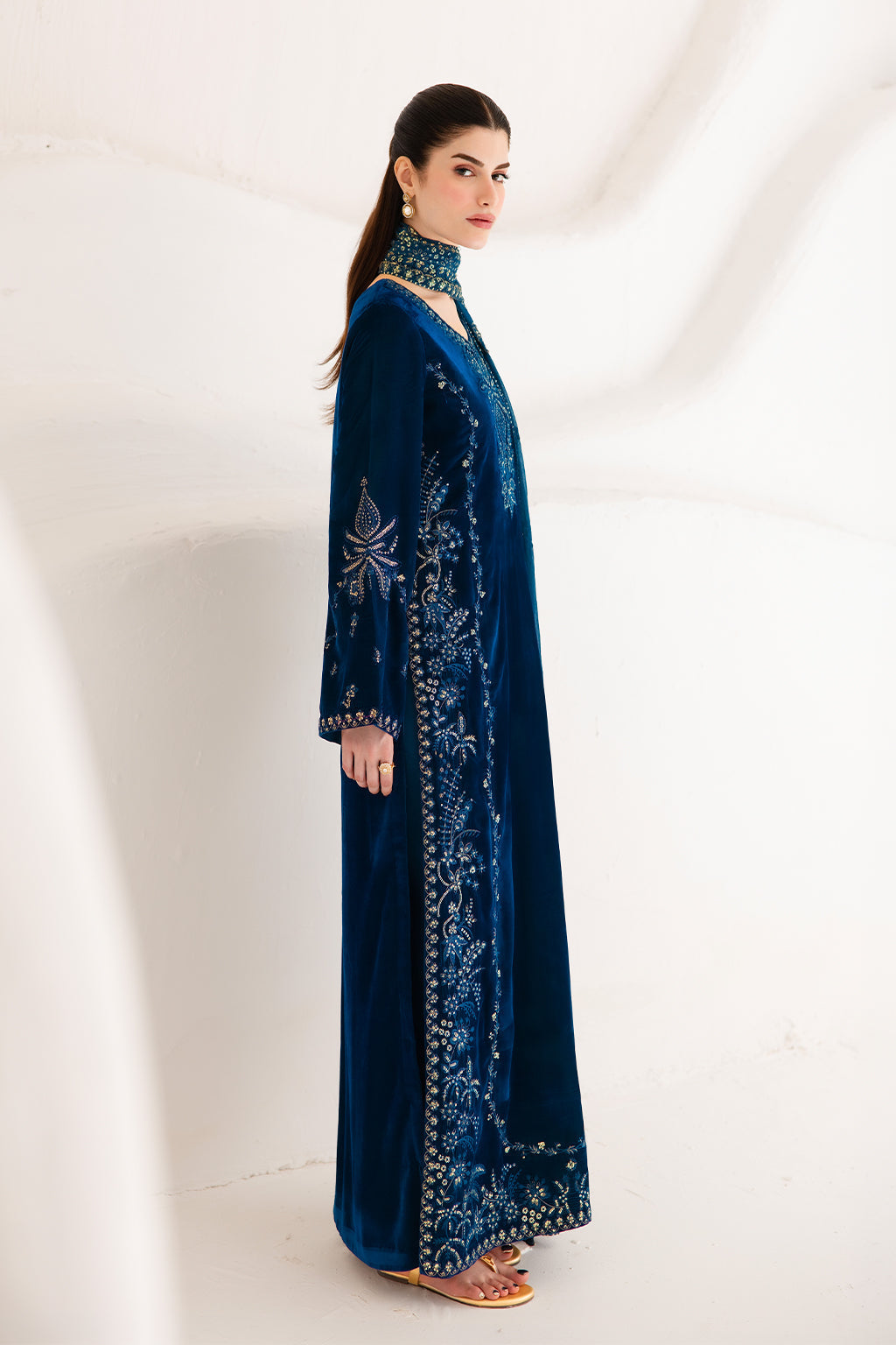 Emaan Adeel Velvet Affair Evanthe velvet formal 3 piece stitched suit AZ-EA-EVANTHE