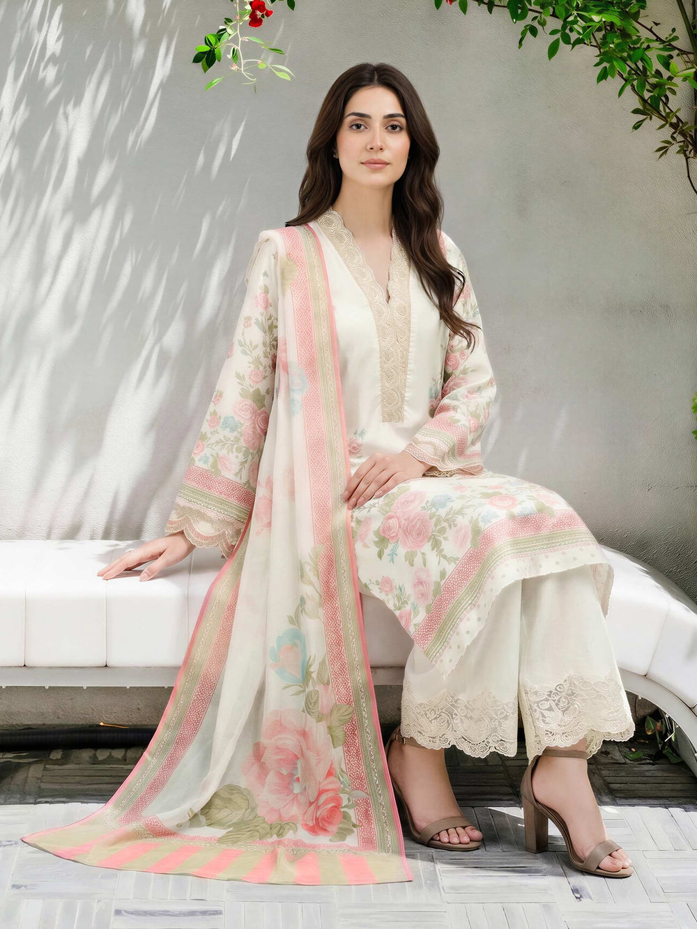 Limelight | AZ-LL-A2036SU-3 | 3 Piece Silk Suit - Off White