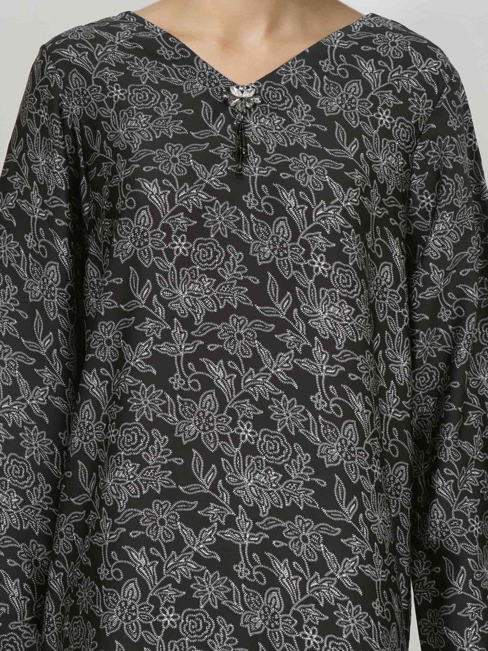 Limelight | AZ-LL-A2375KF-3 | Silk Kaftan - Black