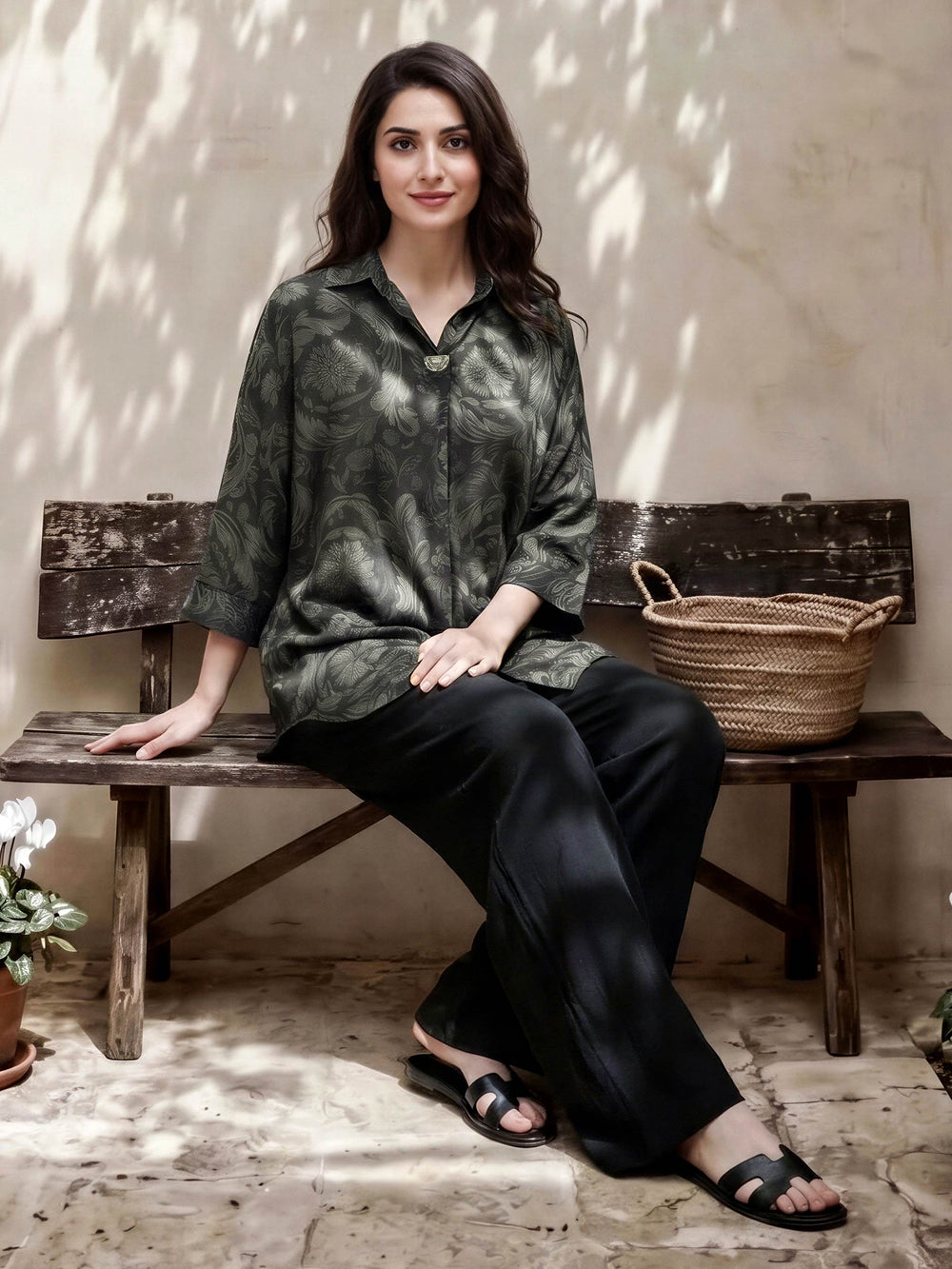 Limelight | AZ-LL-A6021TP-3 | Silk Top - Black