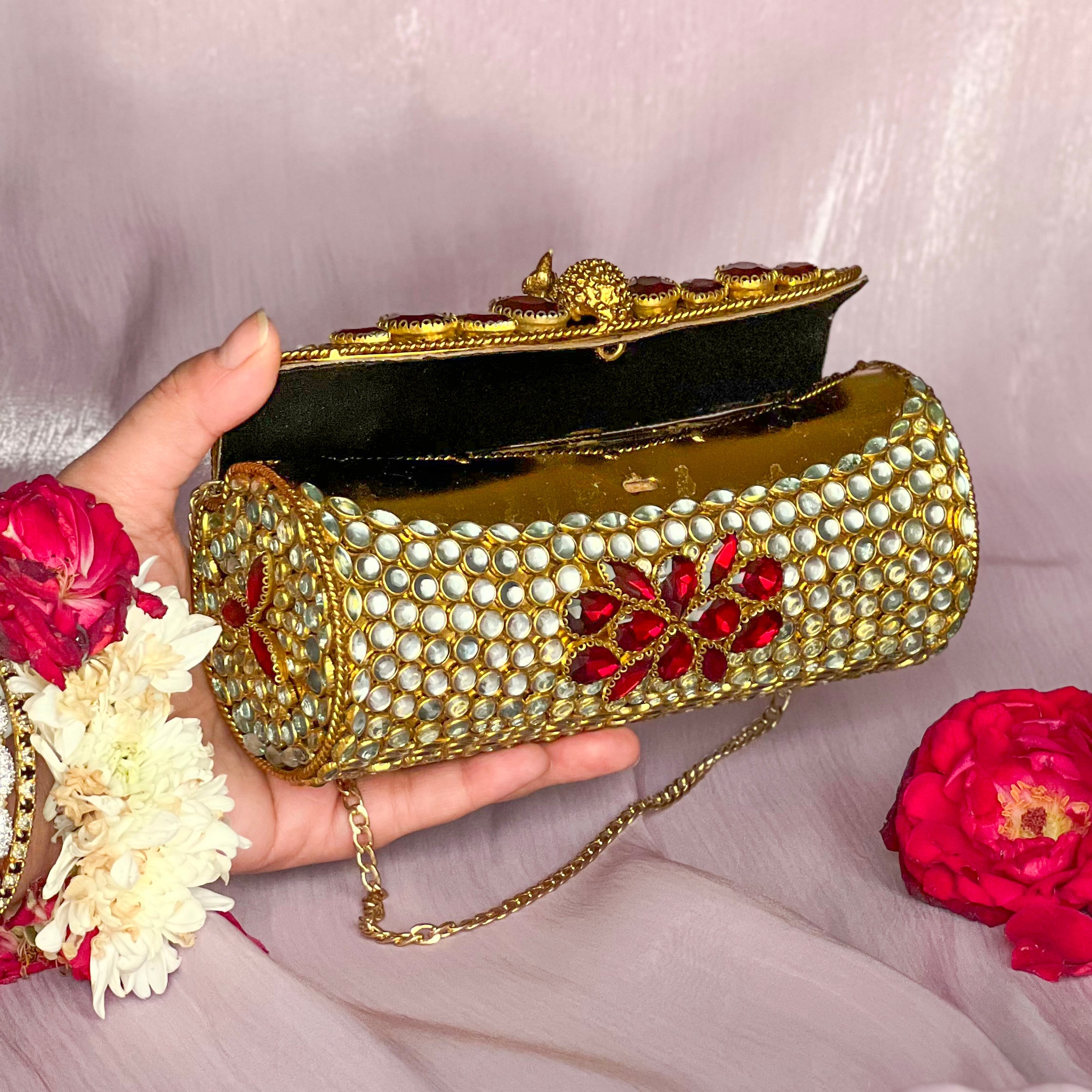 By La Lueur | Gulraab Clutch l CL-02