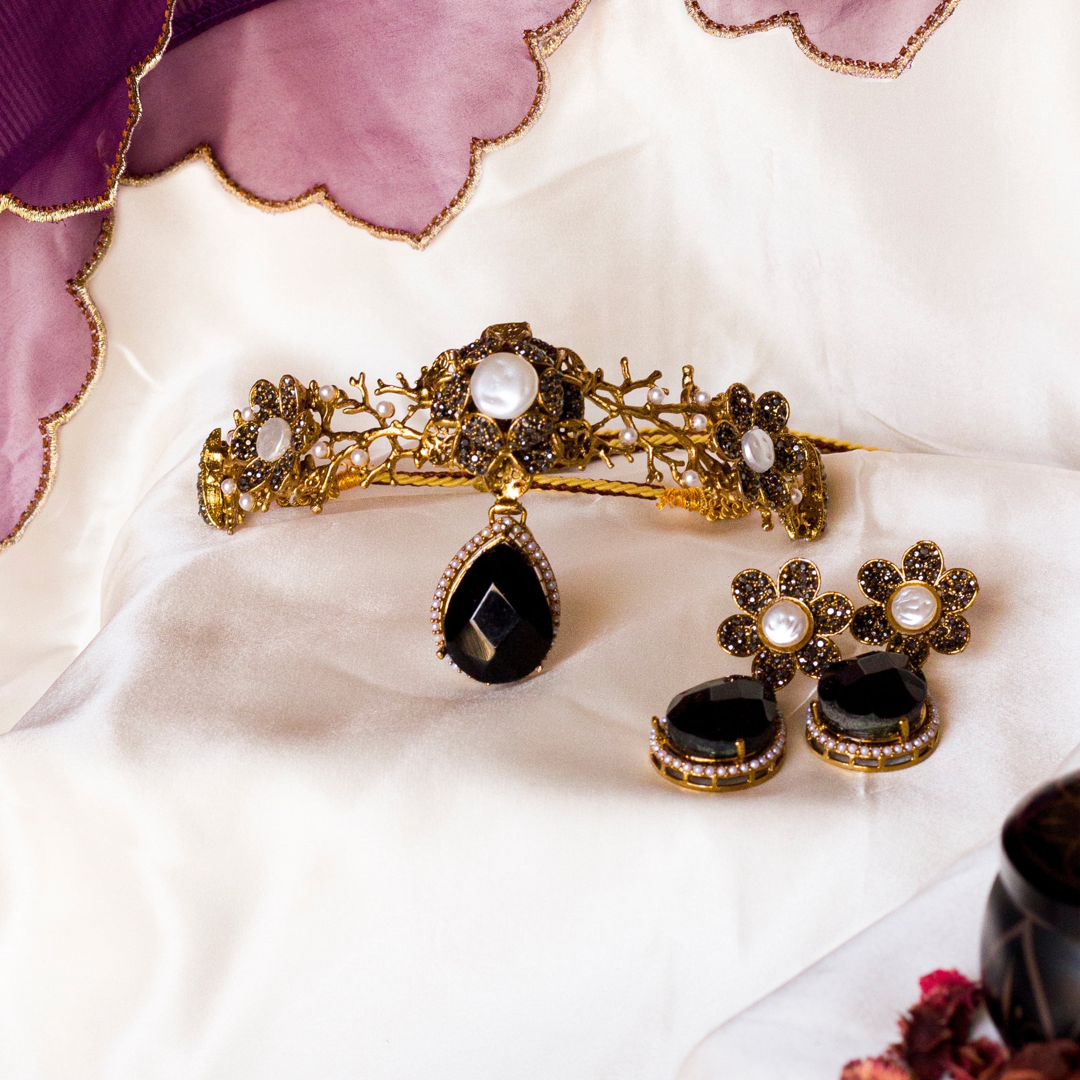 By La Lueur | CS-55 | Miraal Choker Set - Onyx