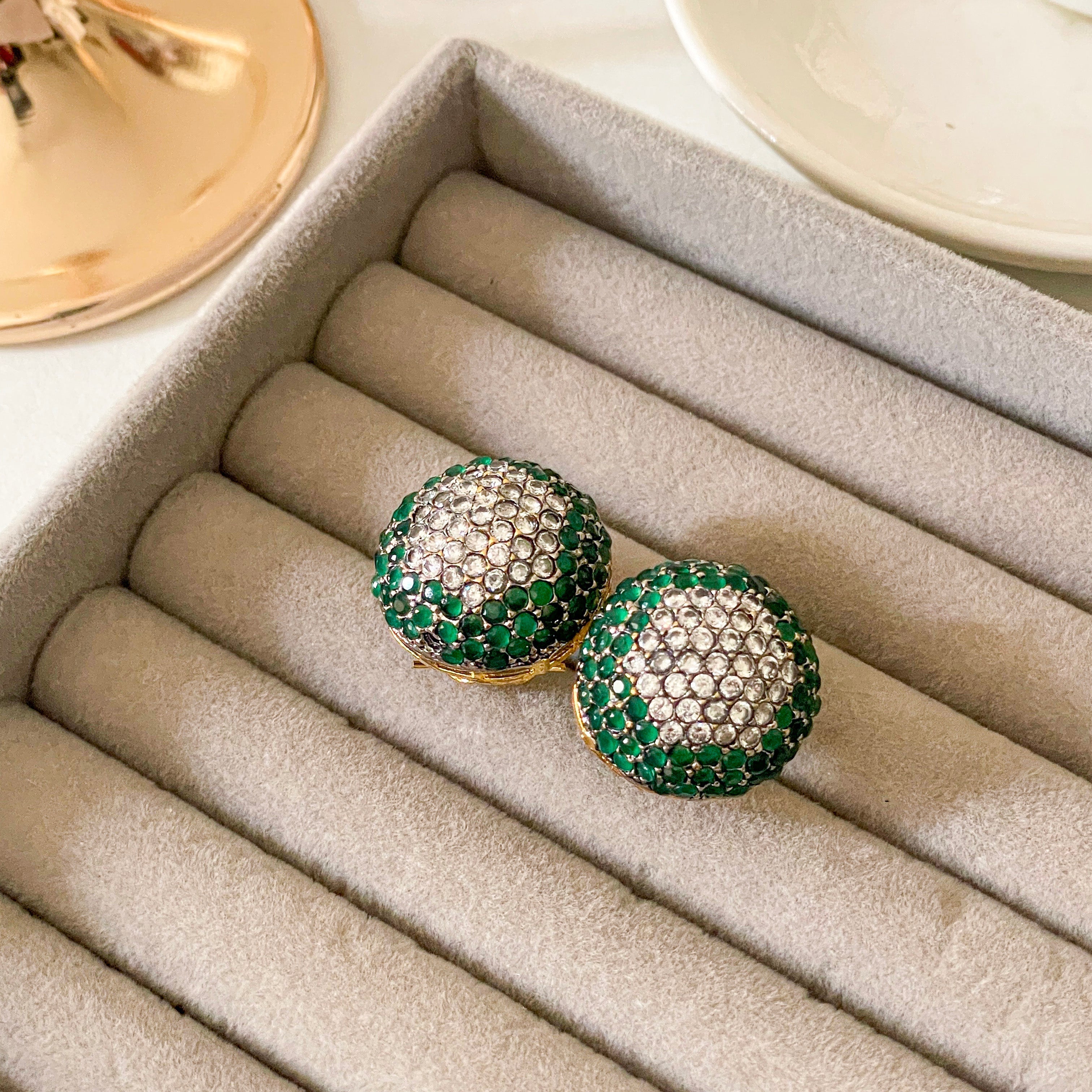 By La Lueur | ER-102 | Shams-e-Jahan Earrings - Emerald Green