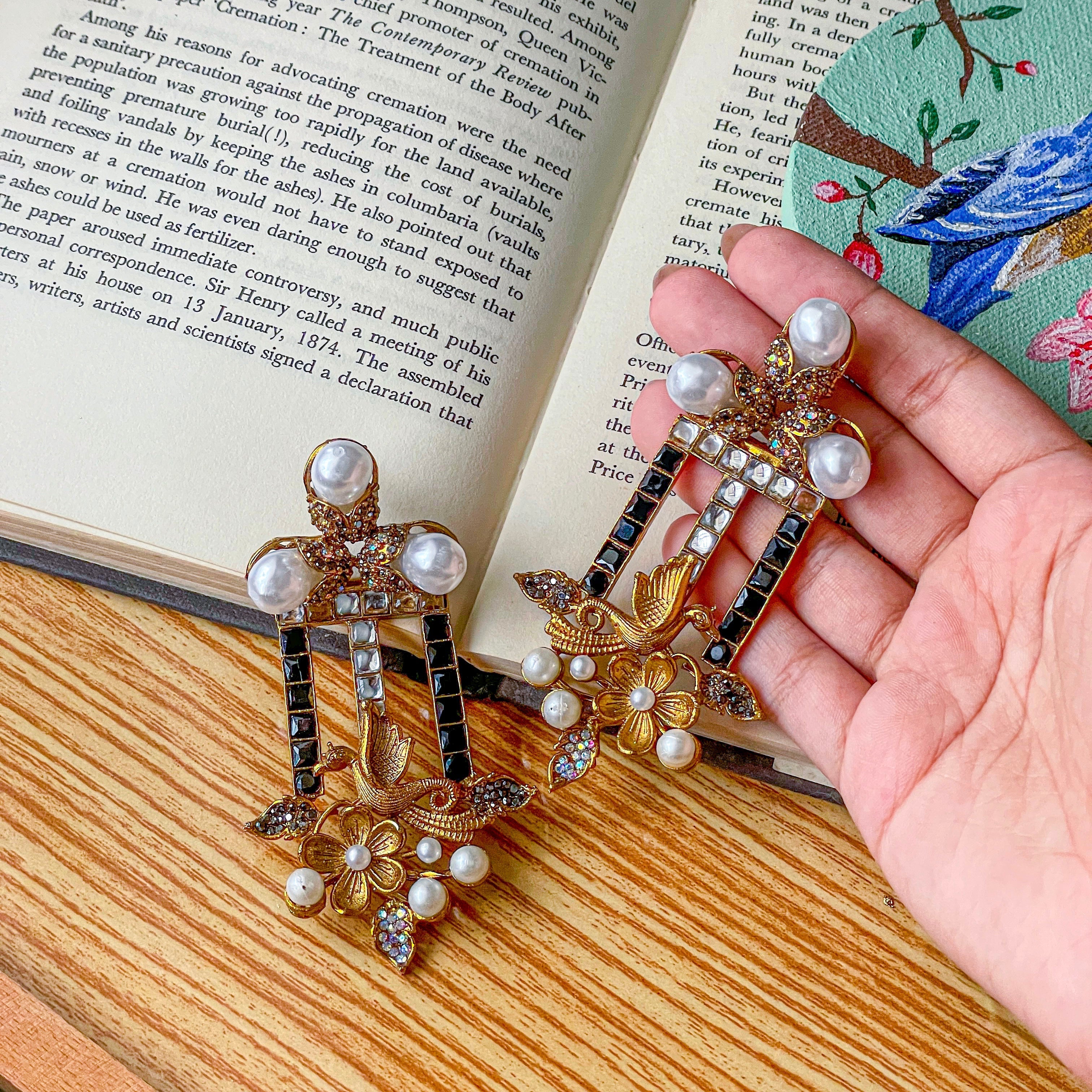 By La Lueur | ER-113 | Ayla Earrings - Onyx