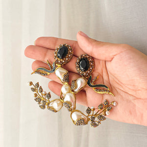 Koh-e-Kahf Earrings - Onyx Gilt