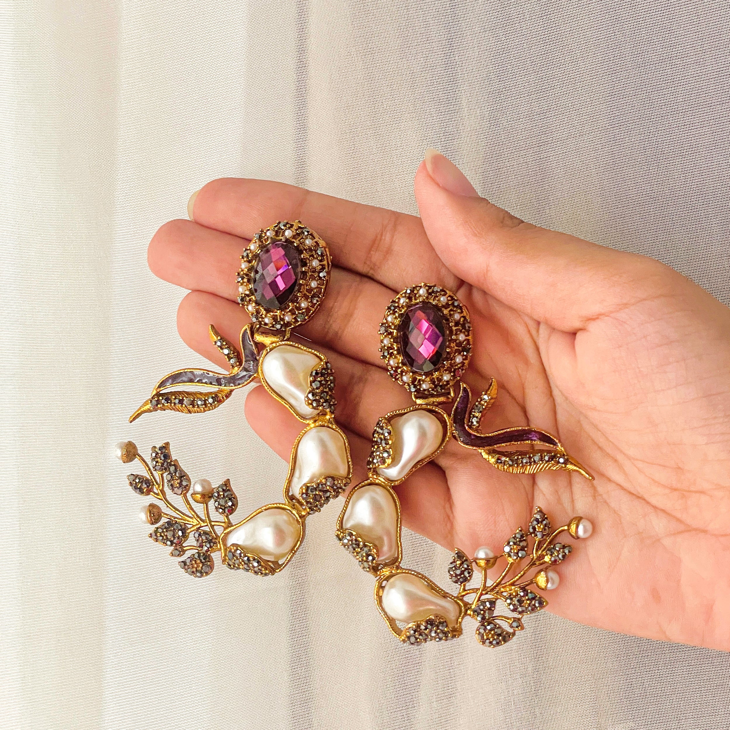 Koh-e-Kahf Earrings - Plum Gilt