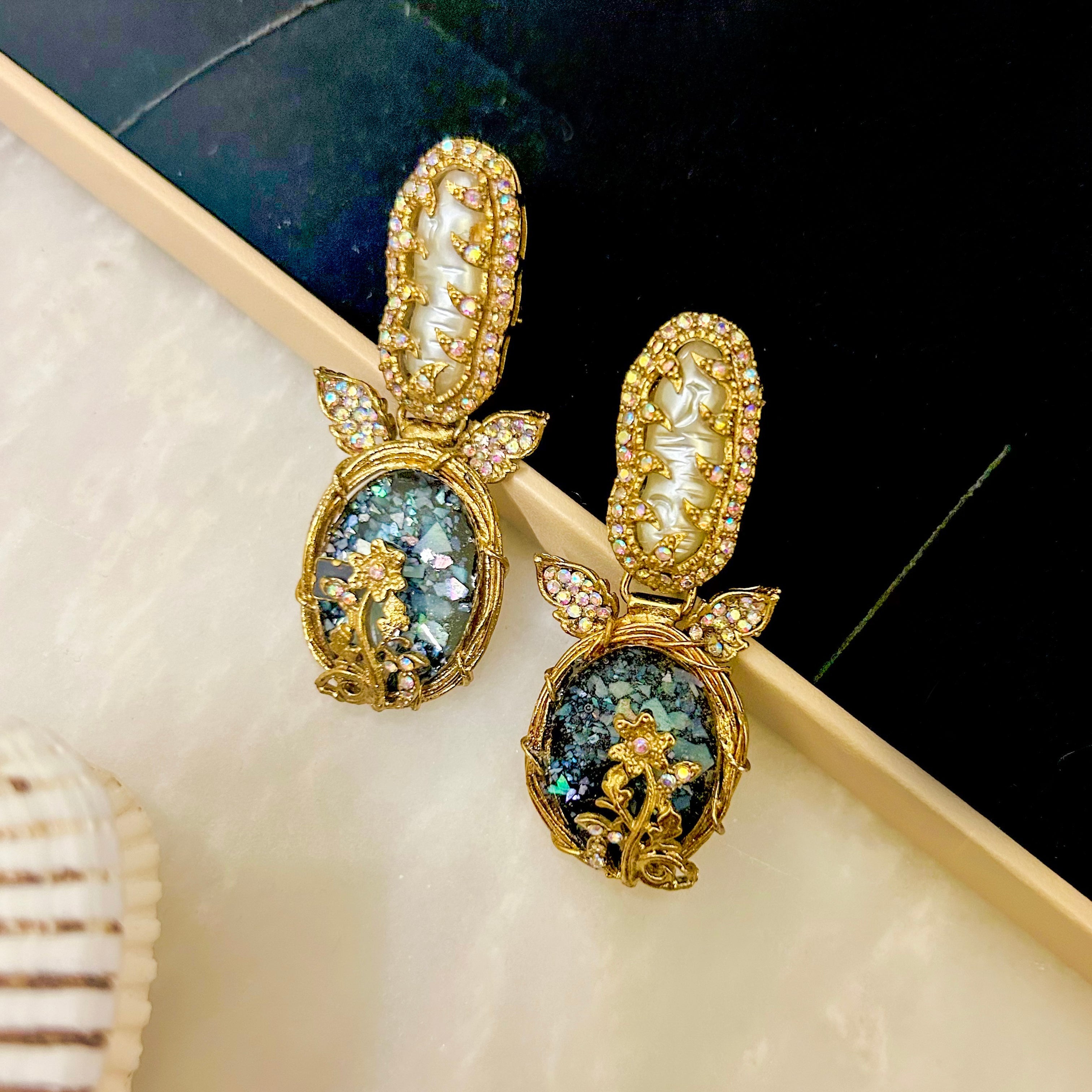 Gul-e-Rang Earrings - Crystal