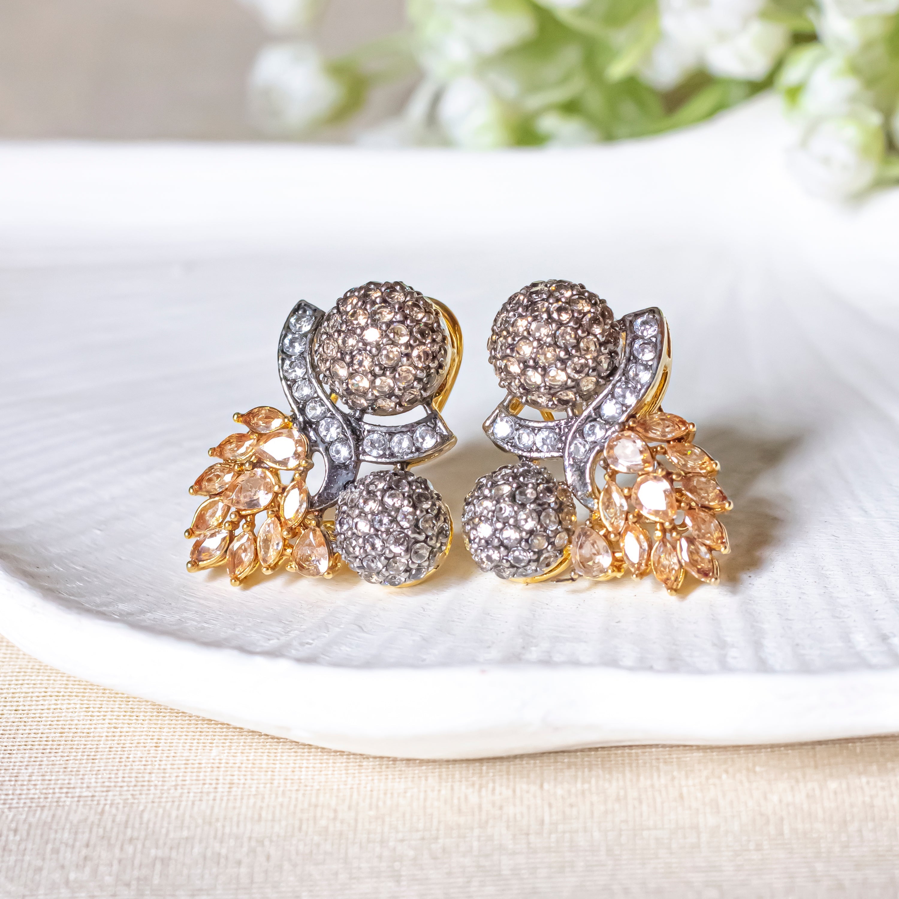 By La Lueur | ER-117 | Gulwara Earrings - Champagne