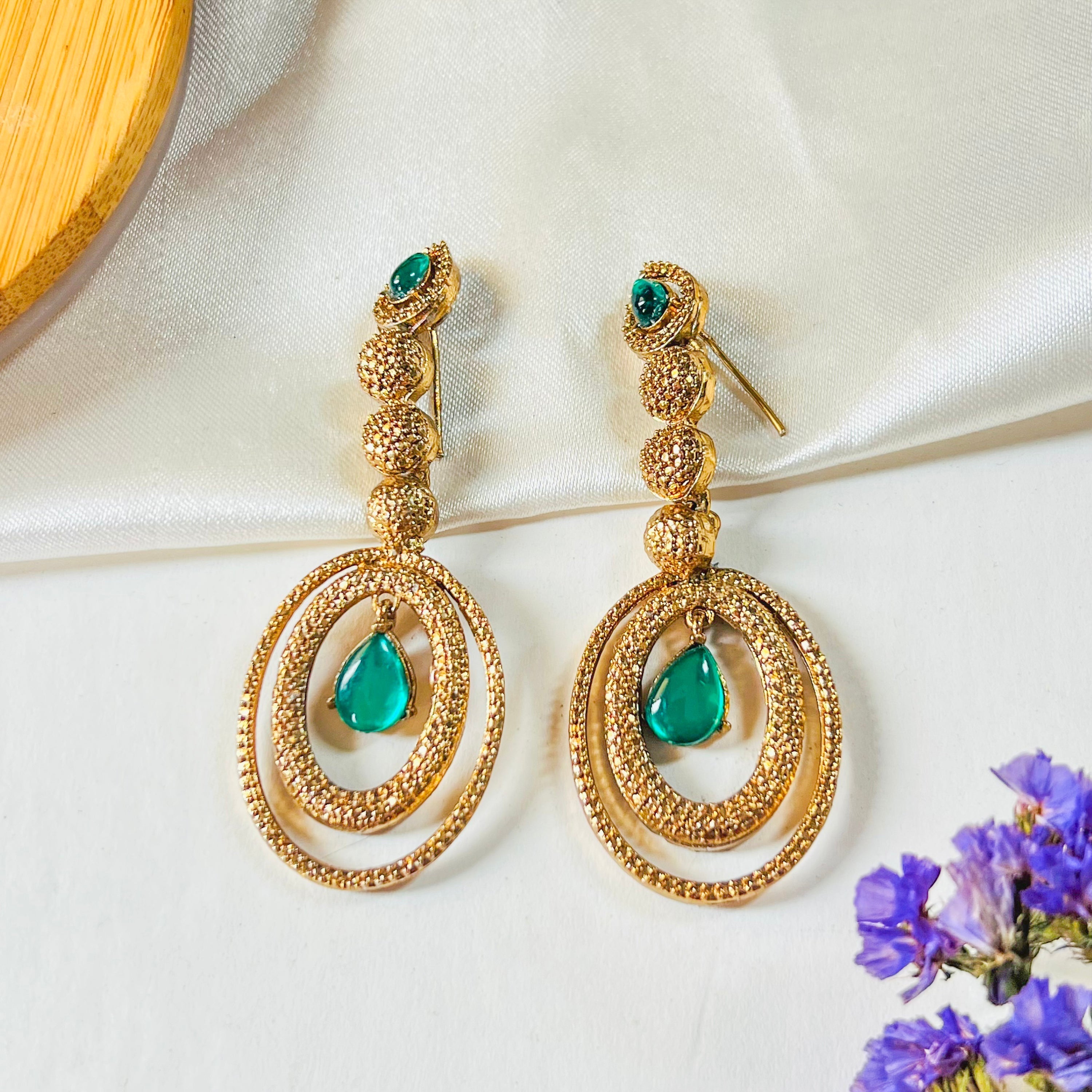 By La Lueur | ER-121 | Mahveen Earrings