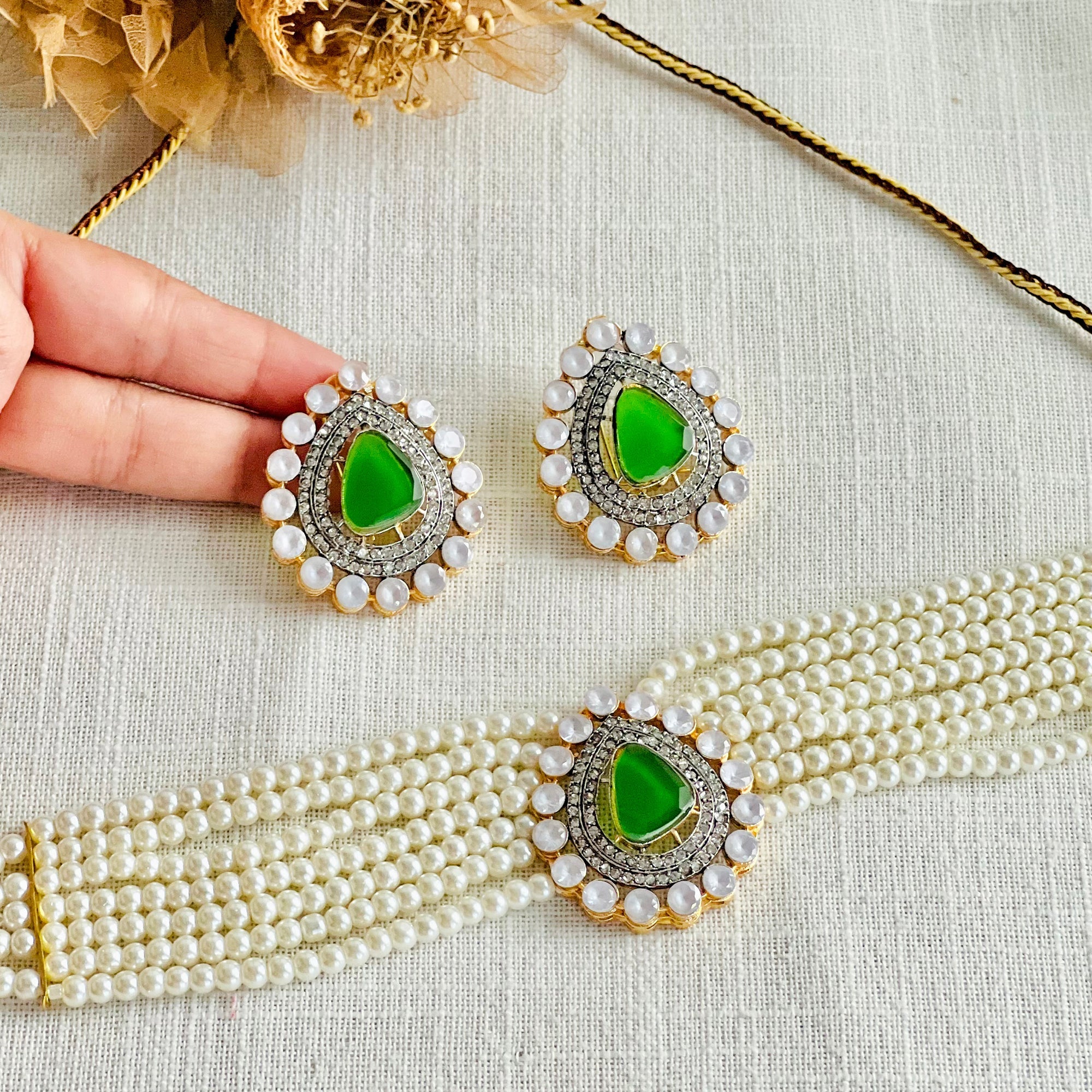 By La Lueur | CS-73 | Hala Choker Set - Peridot