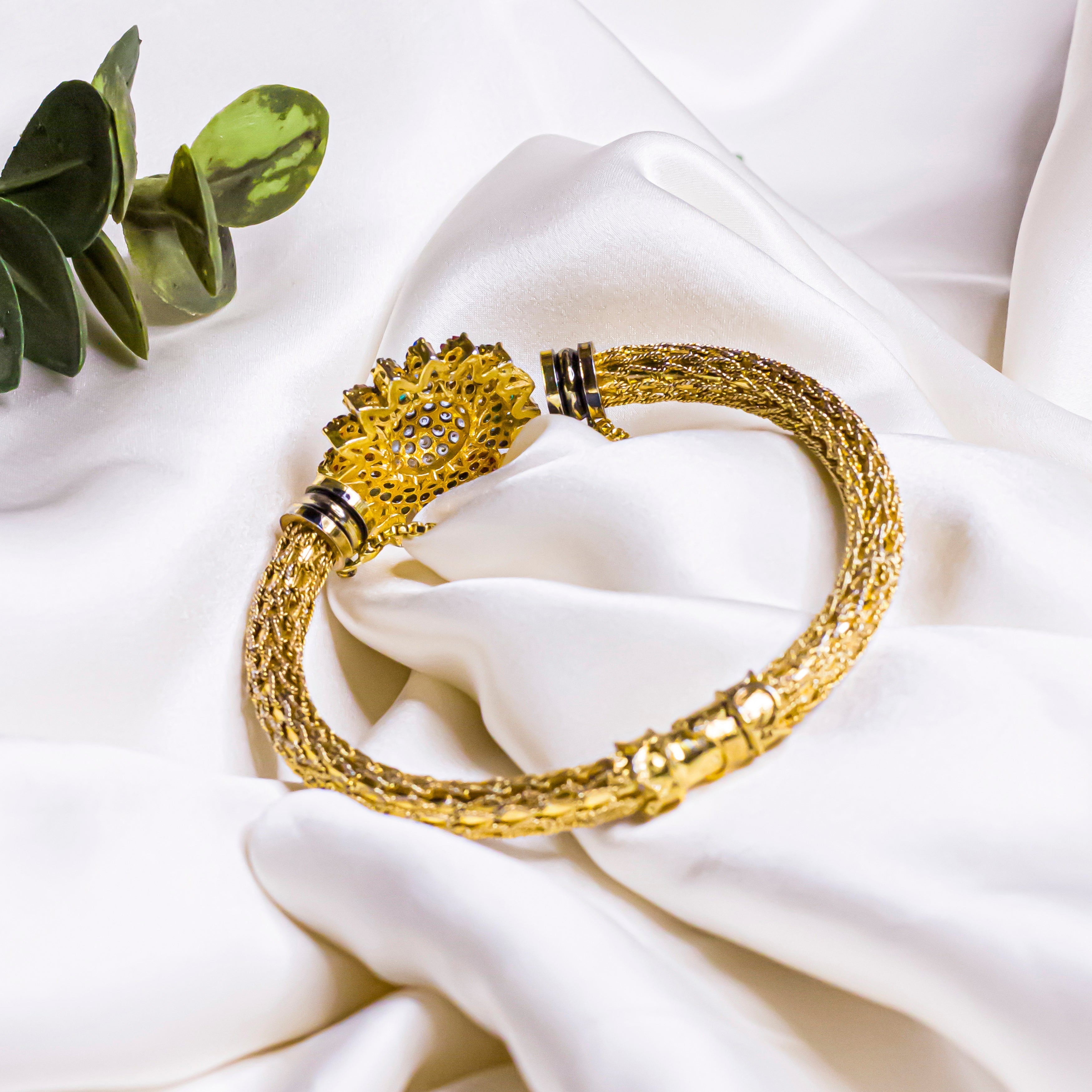 By La Lueur | SK-8 | Nisa Bangles