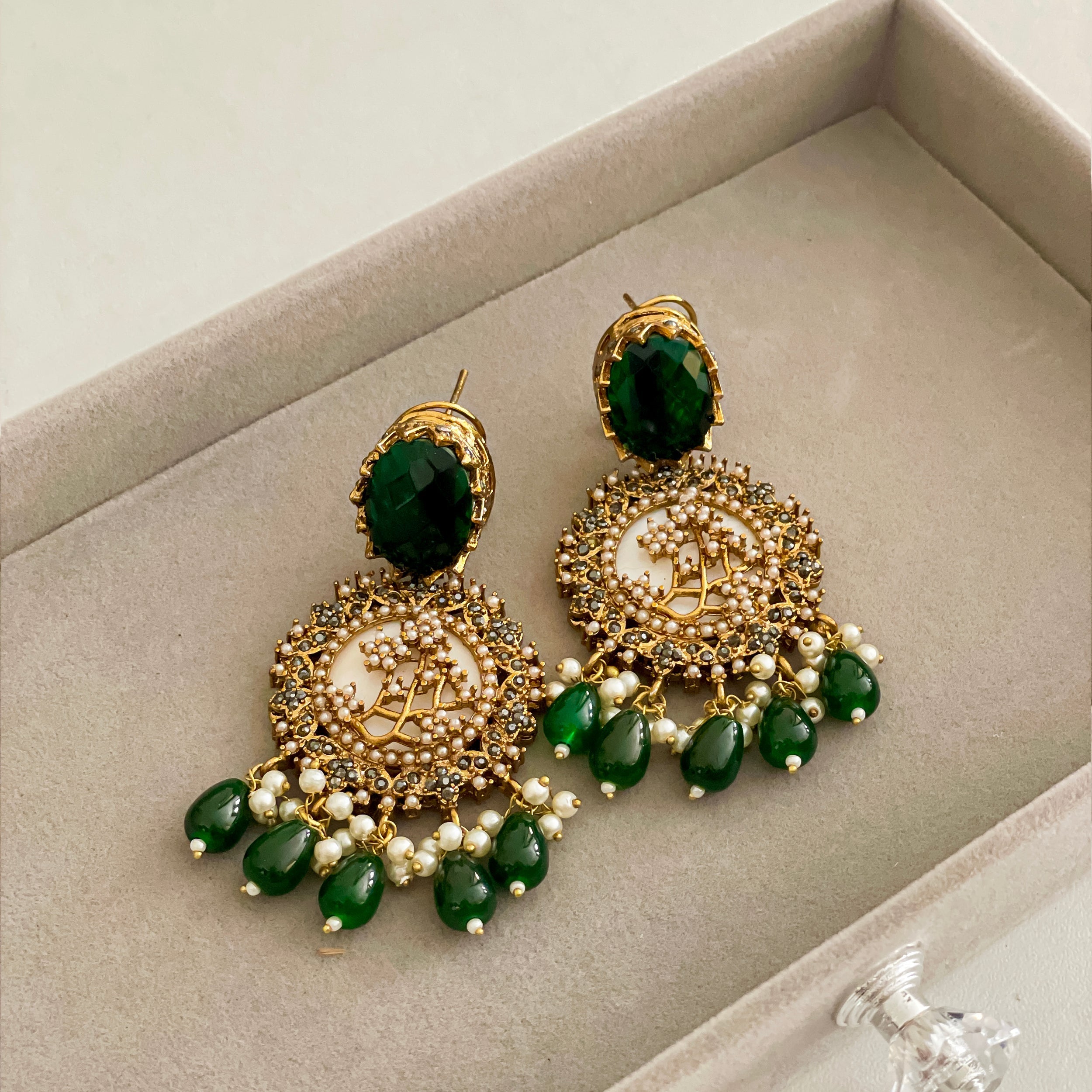 By La Lueur | ER-63 | Norah Earrings - Emerald Green