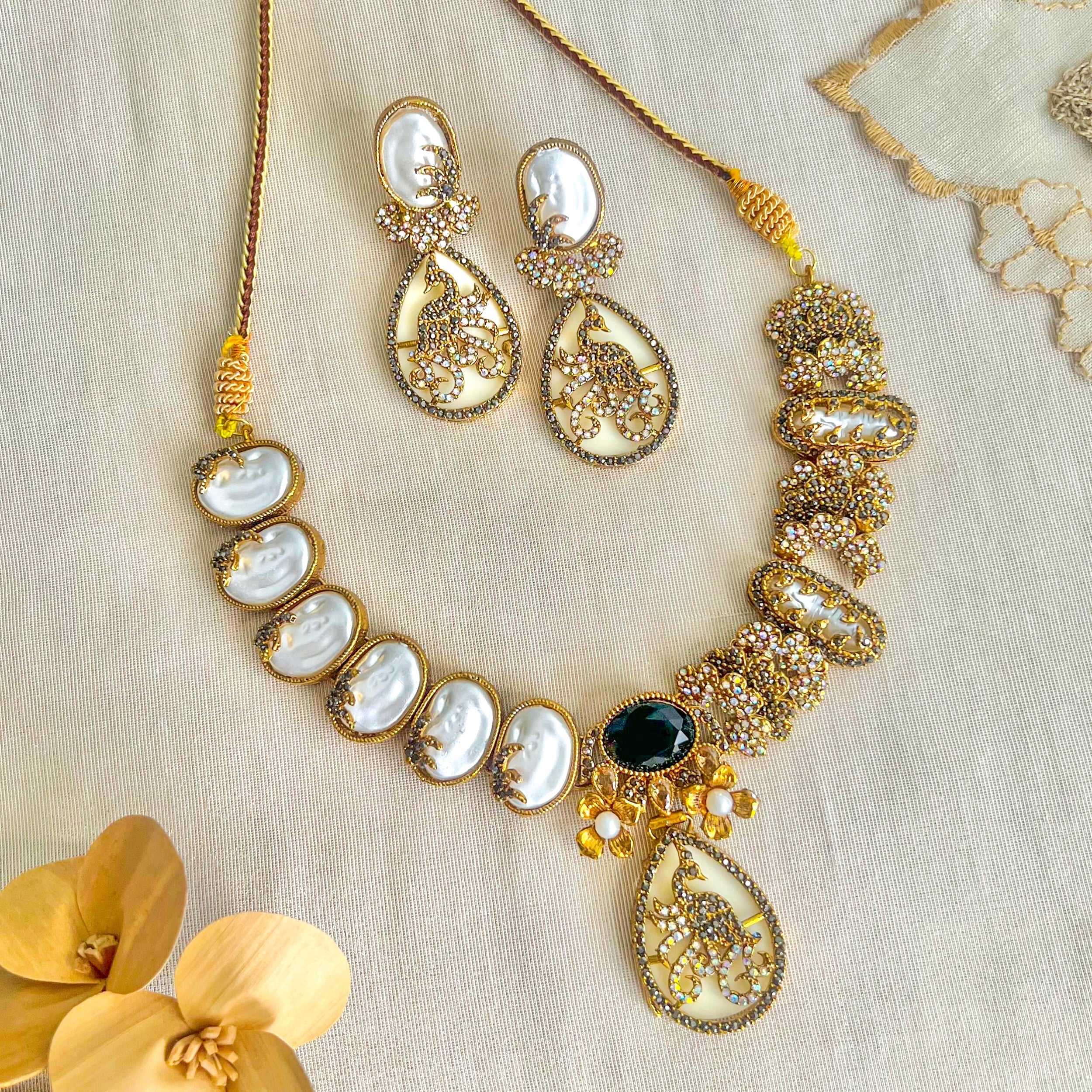 By La Lueur | S-68 | Raqs-e-Mina Necklace Set - Onyx