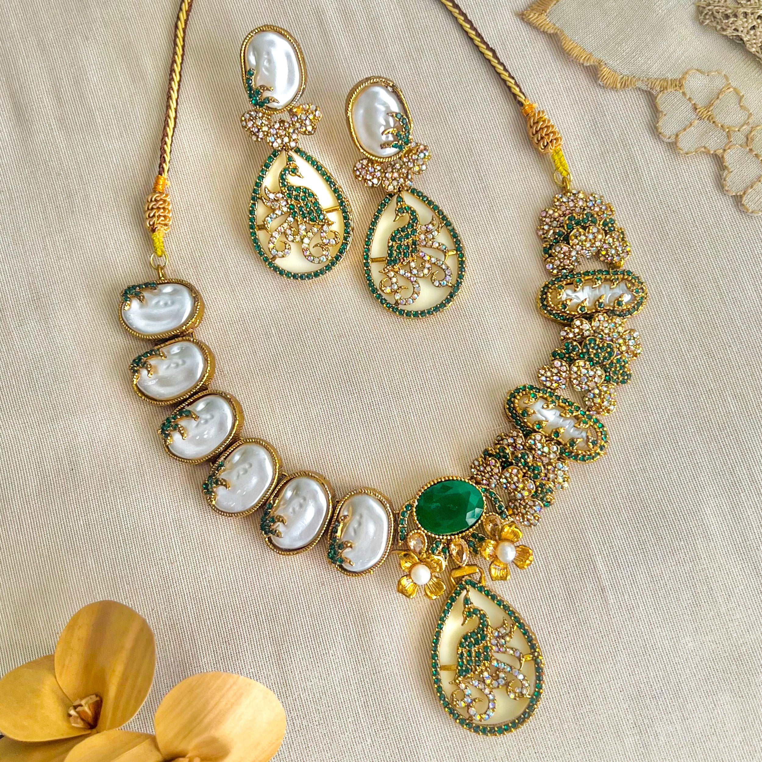 By La Lueur | S-68 | Raqs-e-Mina Necklace Set - Emerald Green