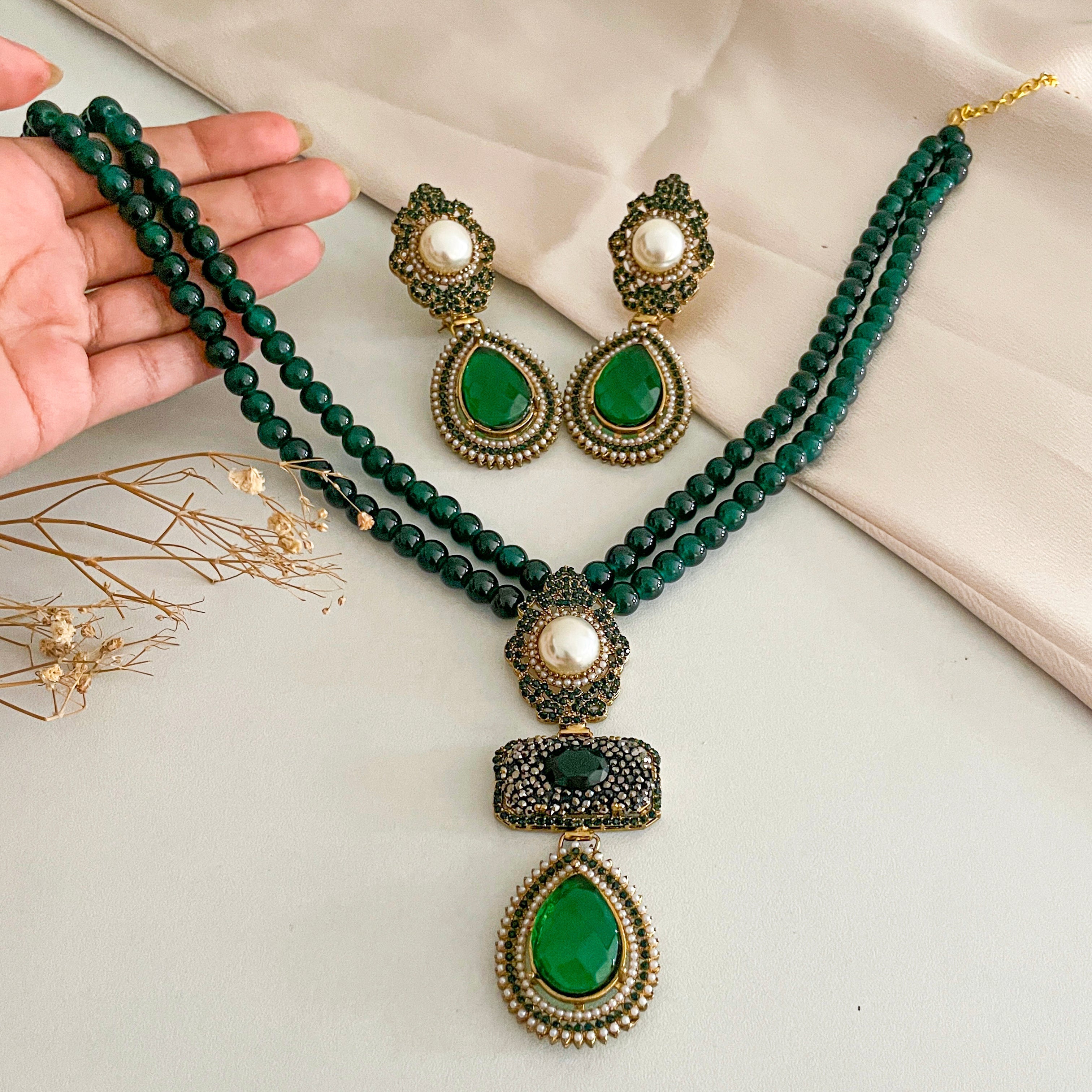 By La Lueur | S-56 | Alara Turkish Mala - Emerald Green