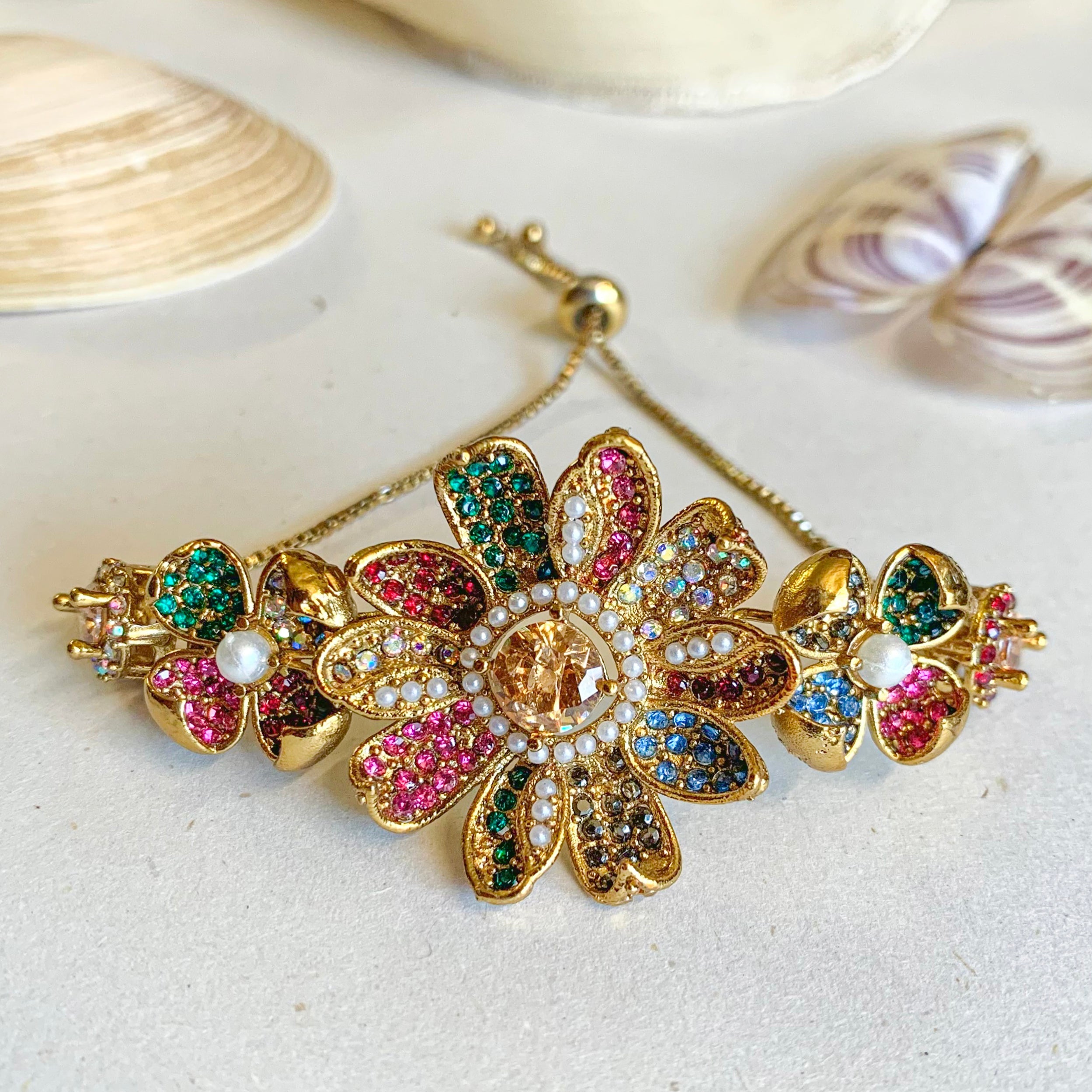 By La Lueur | BR-24 | Zeenat-e-Gul Bracelet - Champagne